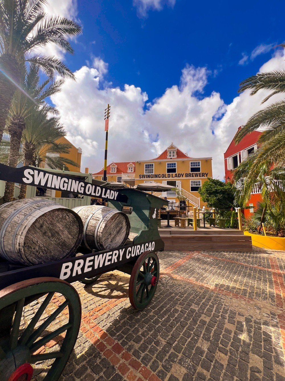 Swinging Old Lady Brewery brewery from Curaçao