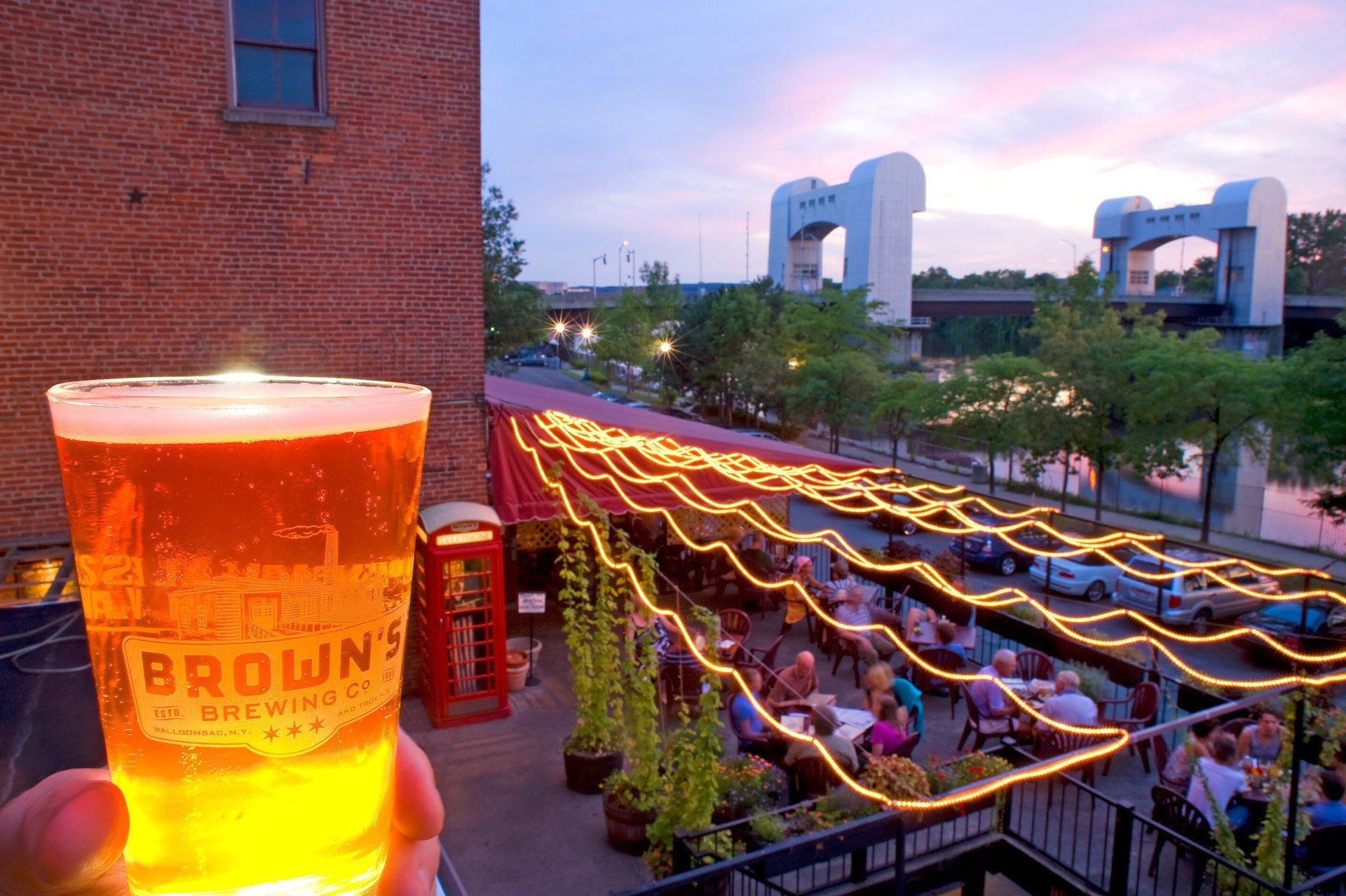 Brown's Brewing Company Brauerei aus Vereinigte Staaten