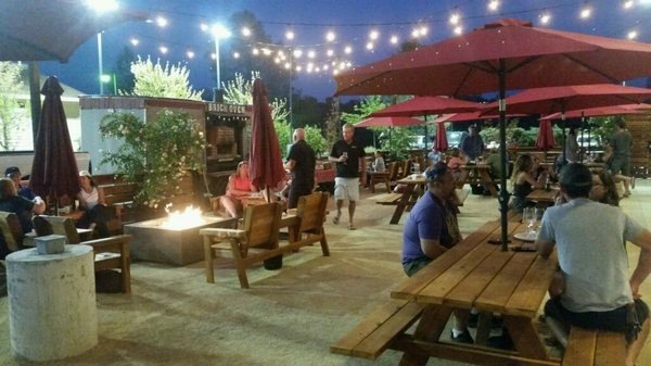 Crooked Lane Brewing Brauerei aus Vereinigte Staaten