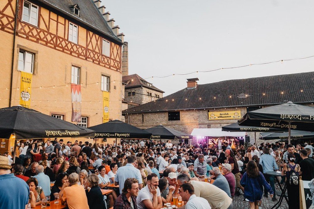 Arnsteiner Brauerei Max Bender GmbH & Co.KG Brauerei aus Deutschland