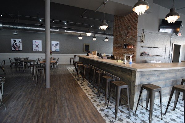 Old Dog Alehouse brewery from United States